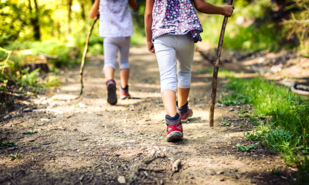 Where to Go Hiking with Kids Near Sioux Falls
