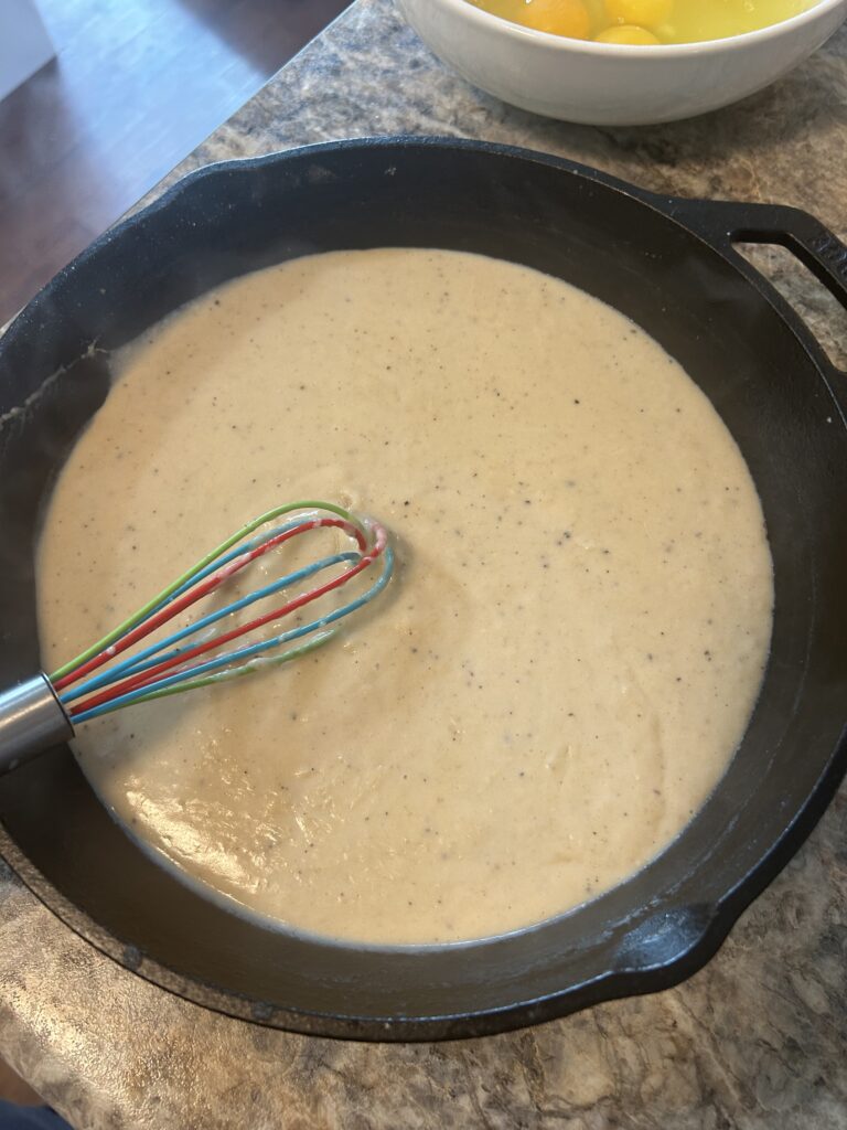 White Gravy for Breakfast pizza