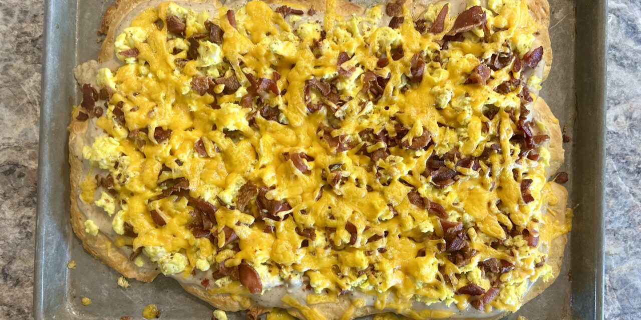 Easy Breakfast Pizza with Biscuit Crust