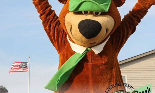 Christmas in July at Yogi Bear!