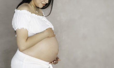 Celebrating Motherhood: The Art of Maternity Photography