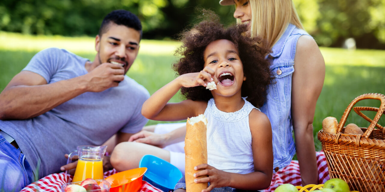 Easy Picnic Foods for Family Adventures